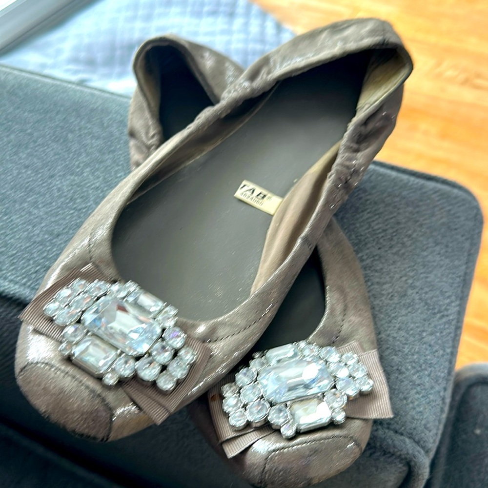 Mossimo Sz 9 Studded Women’s ballet slippers